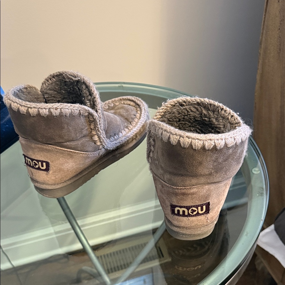 Mou gray shearling Boots size 8